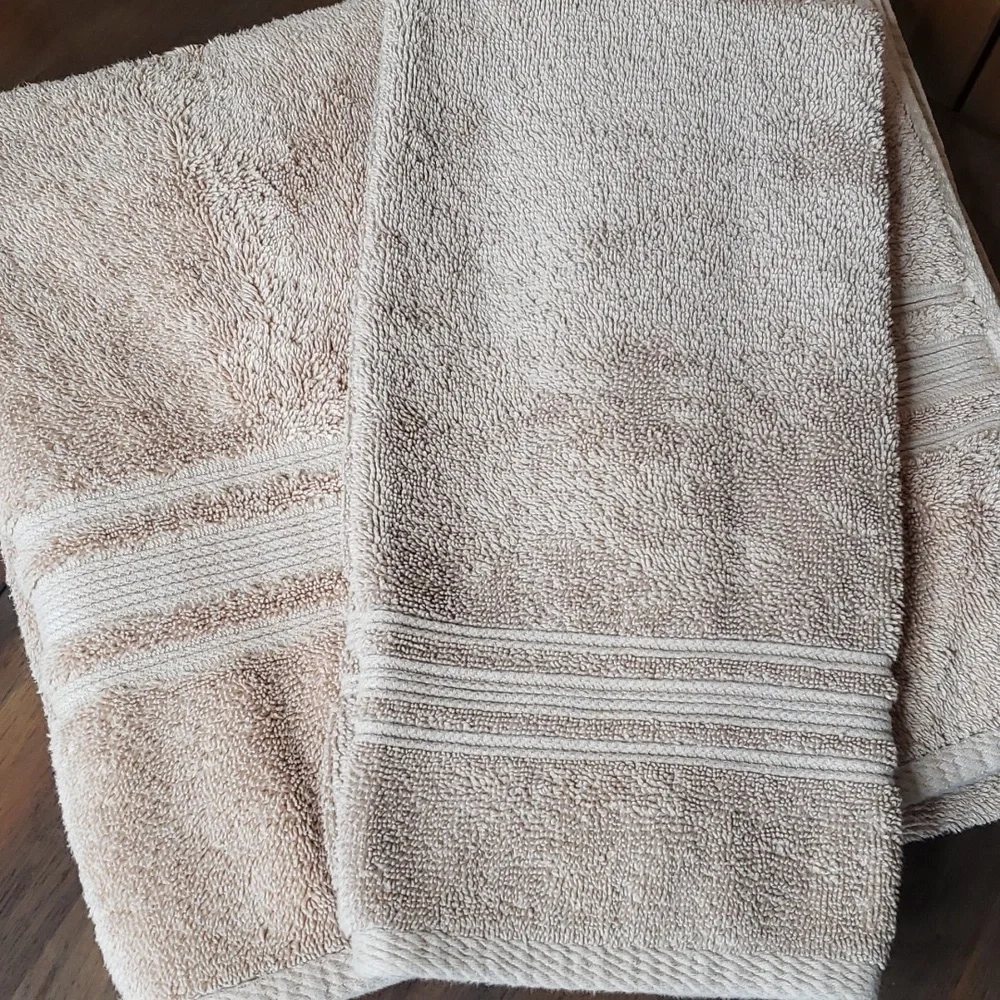 Charisma Bath Hand Towel Set